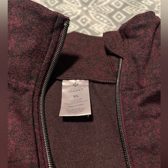 Ladies Sweater - Picture 2 of 2